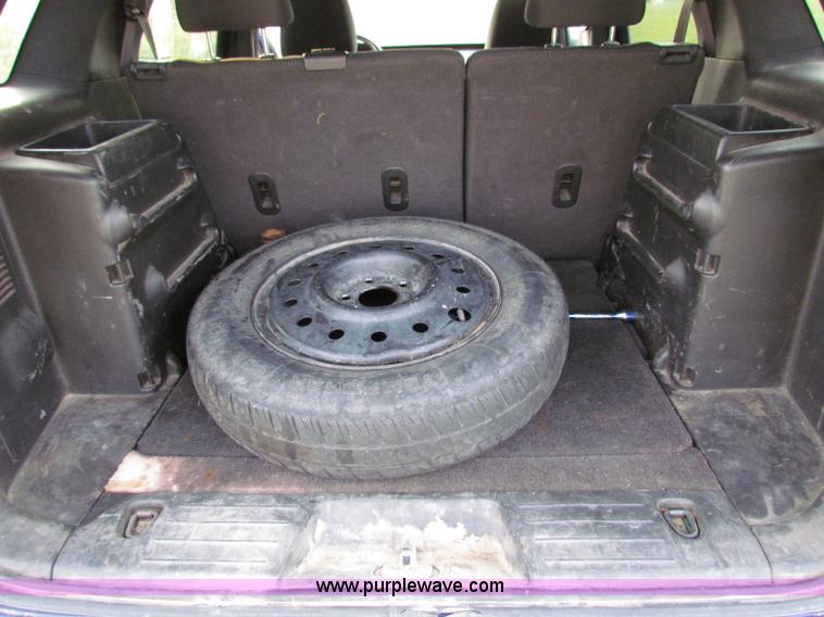 image for item E8034 2006 Pontiac Torrent SUV