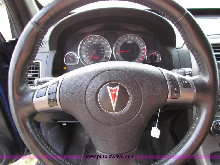 image for item E8034 2006 Pontiac Torrent SUV