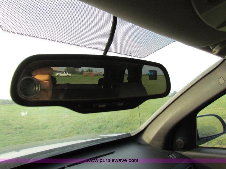 image for item E8034 2006 Pontiac Torrent SUV