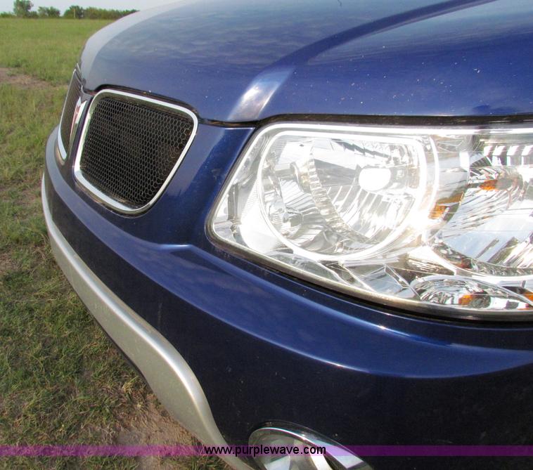 image for item E8034 2006 Pontiac Torrent SUV