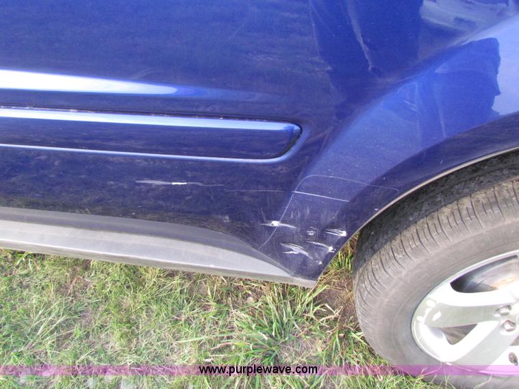 image for item E8034 2006 Pontiac Torrent SUV