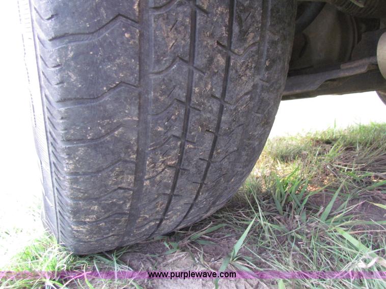 image for item E8034 2006 Pontiac Torrent SUV