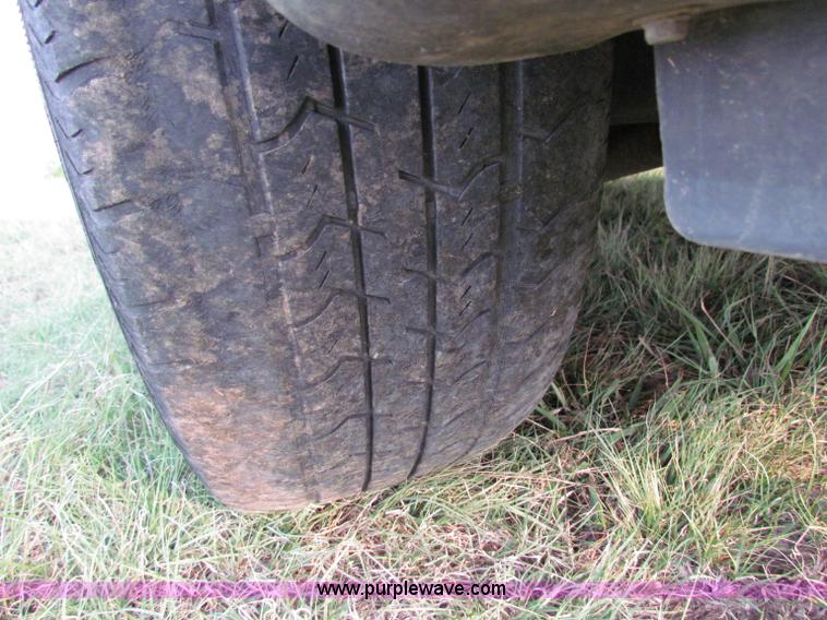 image for item E8034 2006 Pontiac Torrent SUV