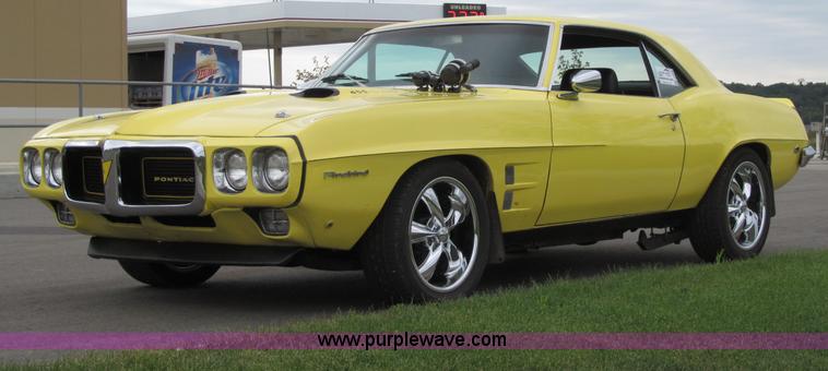 image for item F5509 1969 Pontiac Firebird