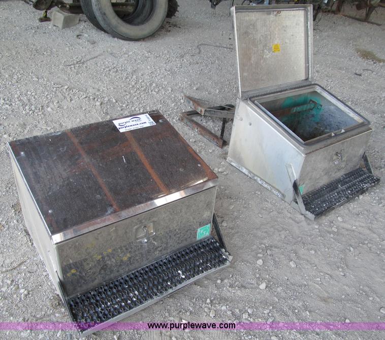 image for item F5514 (2) aluminum toolboxes