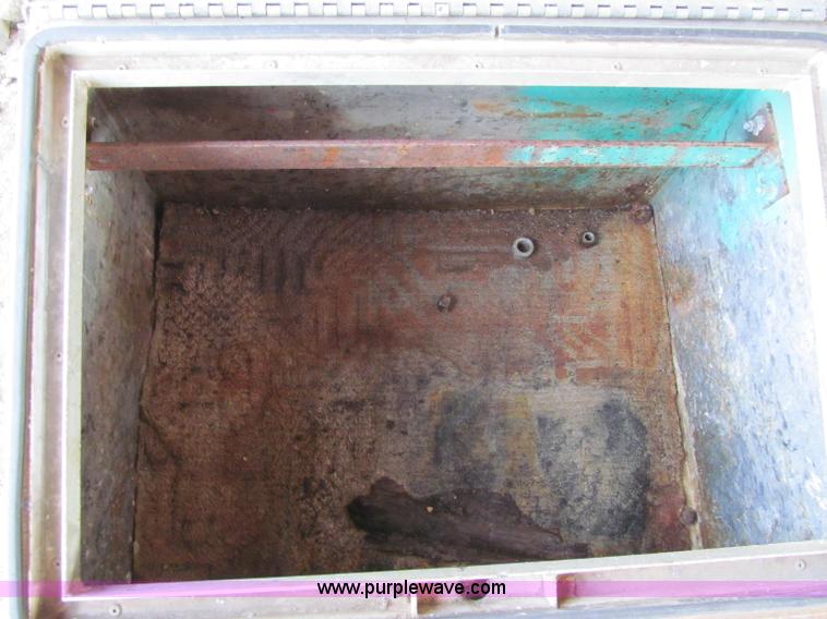 image for item F5514 (2) aluminum toolboxes