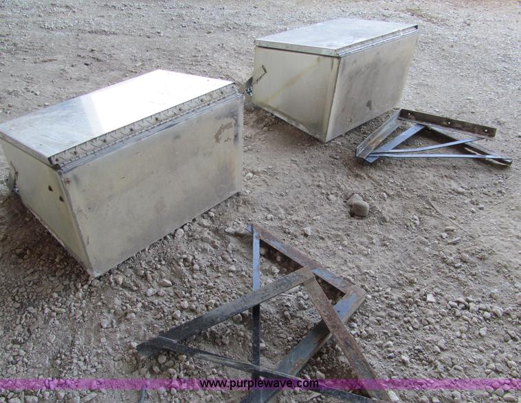 image for item F5514 (2) aluminum toolboxes