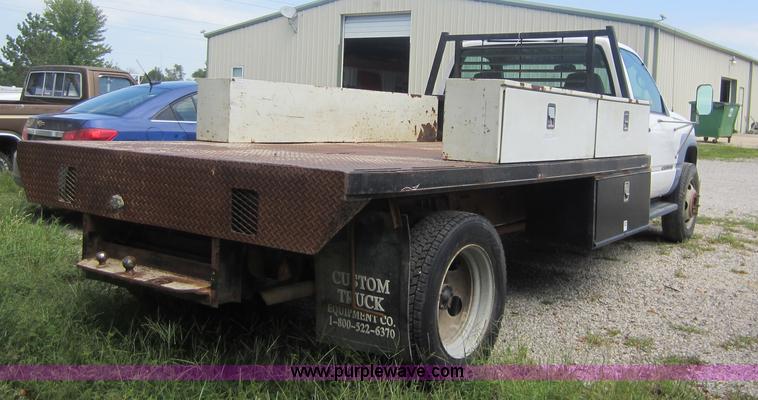 image for item F6508 1998 Chevrolet C3500HD flatbed pickup truck
