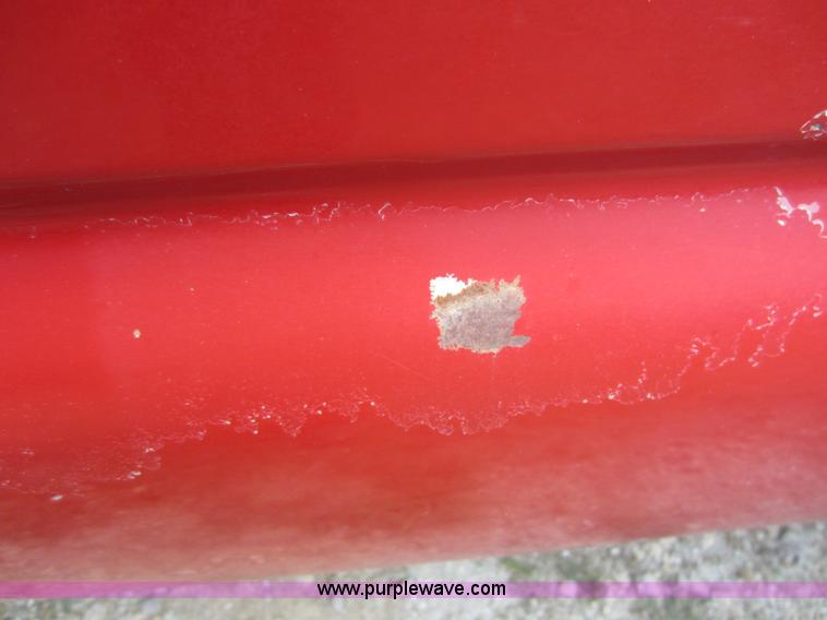 image for item F6511 2005 GMC Sierra C3500 flatbed pickup truck