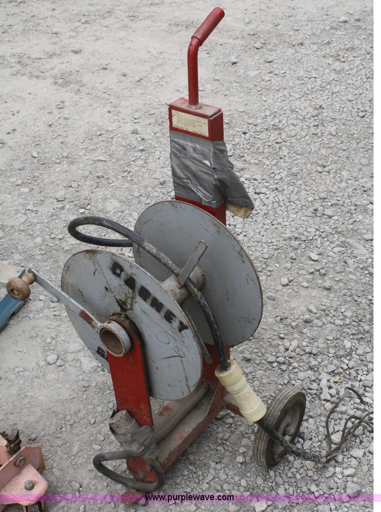 image for item K9869 Assorted tools