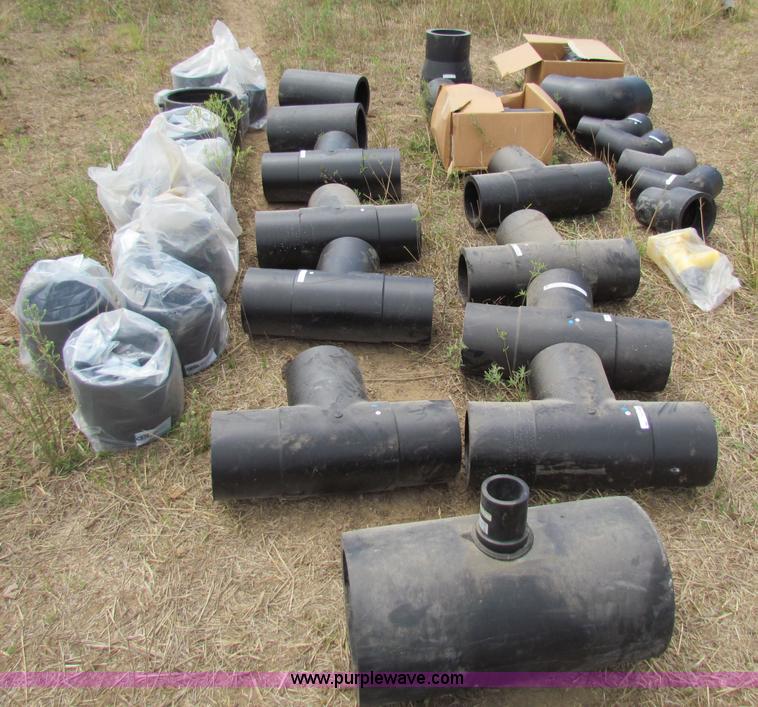 image for item N9156 Assorted poly pipe fixings