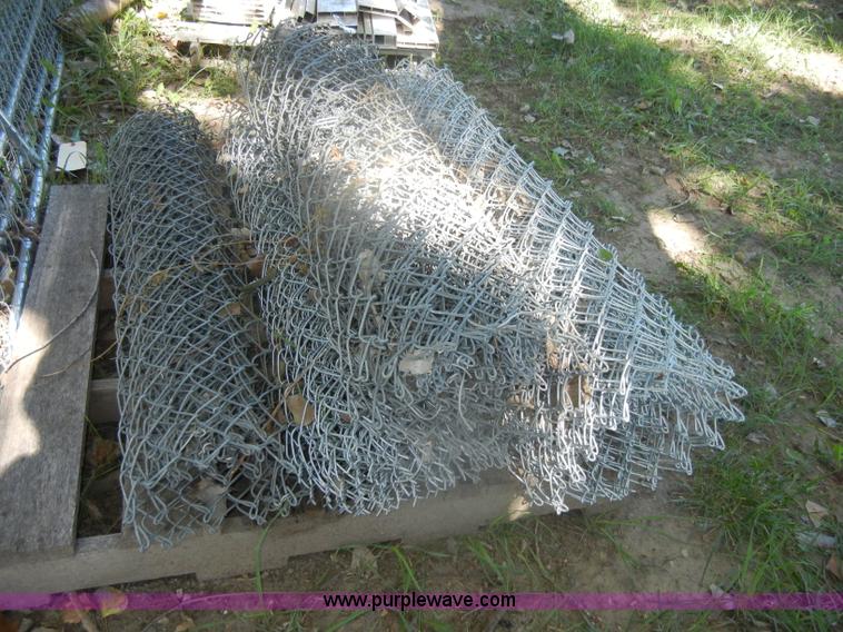image for item U9298 (4) rolls of chain link fence
