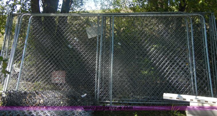 image for item U9299 (7) chain link fence gates