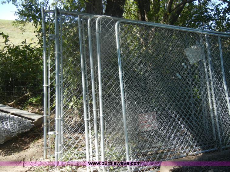 image for item U9299 (7) chain link fence gates