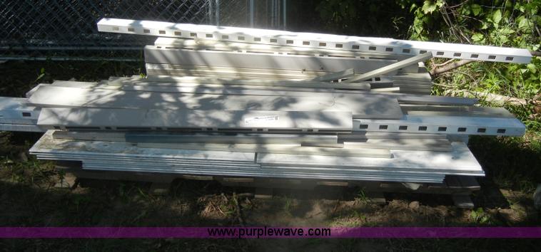 image for item U9300 Assorted plastic one rail fencing pieces