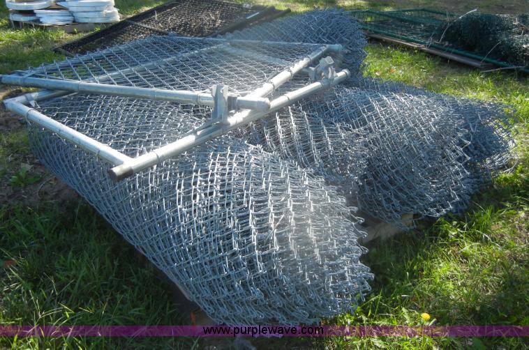 image for item U9314 Assorted chain link fence items