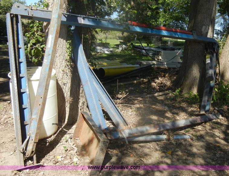 image for item U9321 Grand, Inc car lift