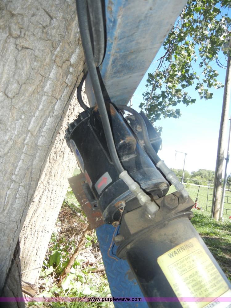 image for item U9321 Grand, Inc car lift