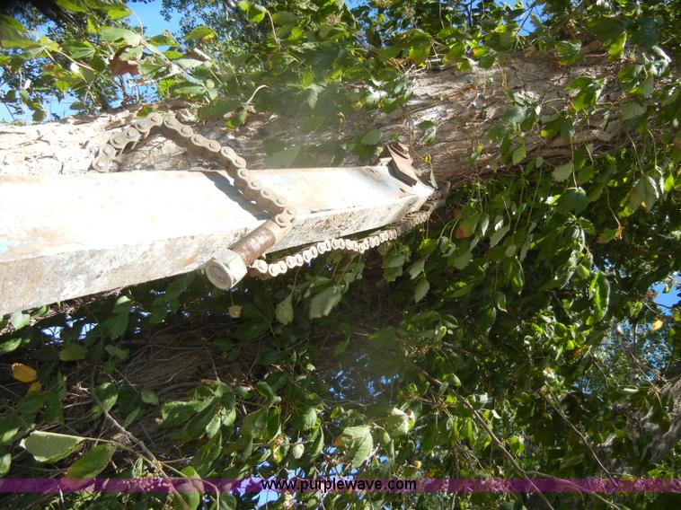 image for item U9321 Grand, Inc car lift