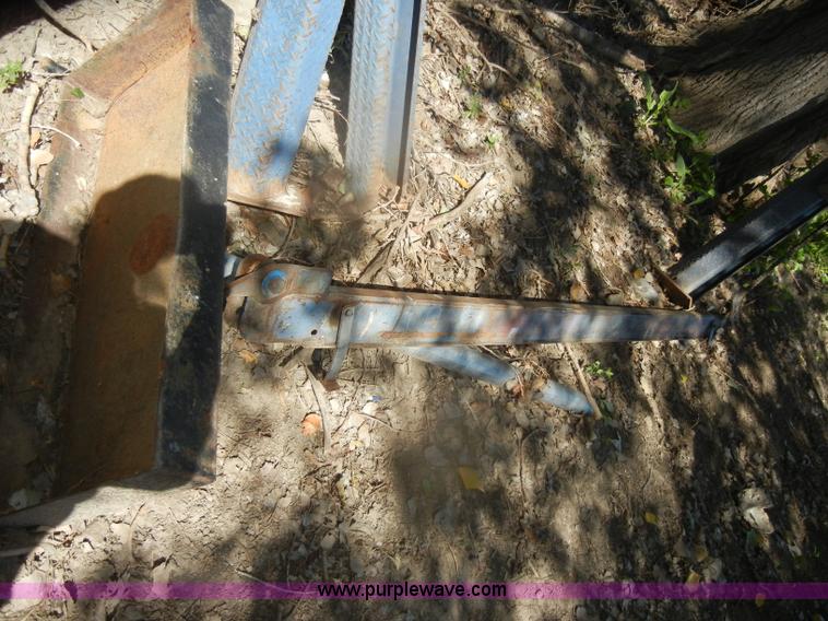 image for item U9321 Grand, Inc car lift