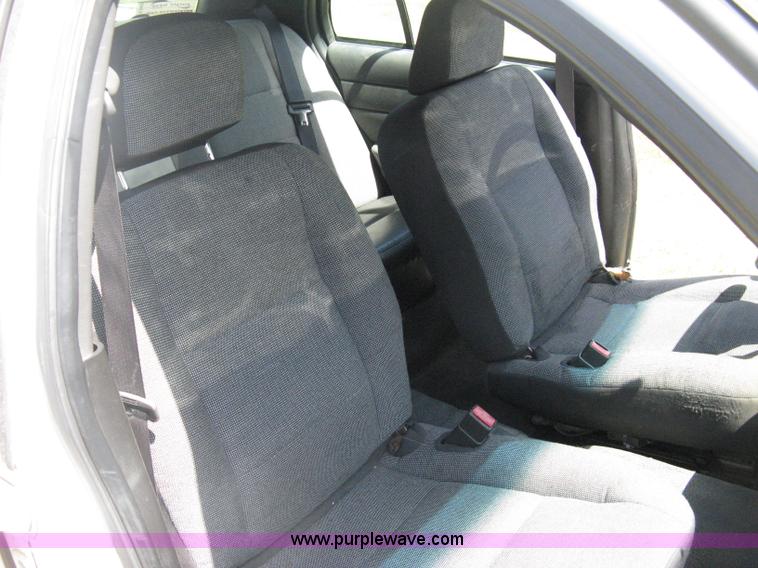 image for item A6469 2005 Ford Crown Victoria Police Interceptor