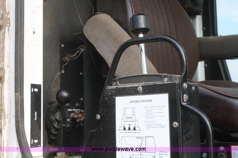 image for item B6884 1996 Johnston V3000SP street sweeper