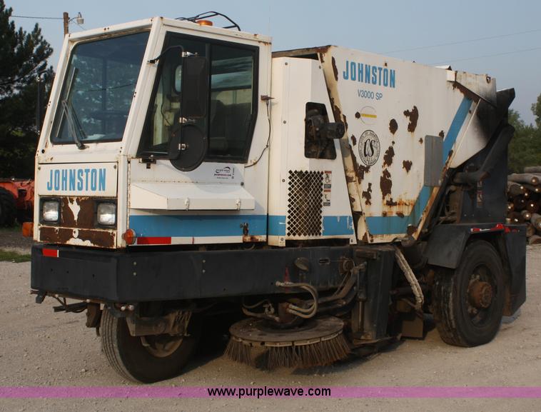 image for item B6885 1994 Johnston V3000SP street sweeper