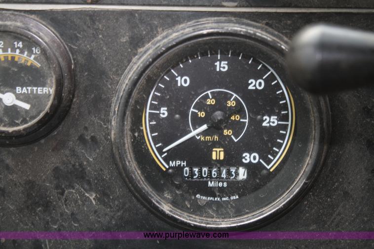 image for item B6885 1994 Johnston V3000SP street sweeper