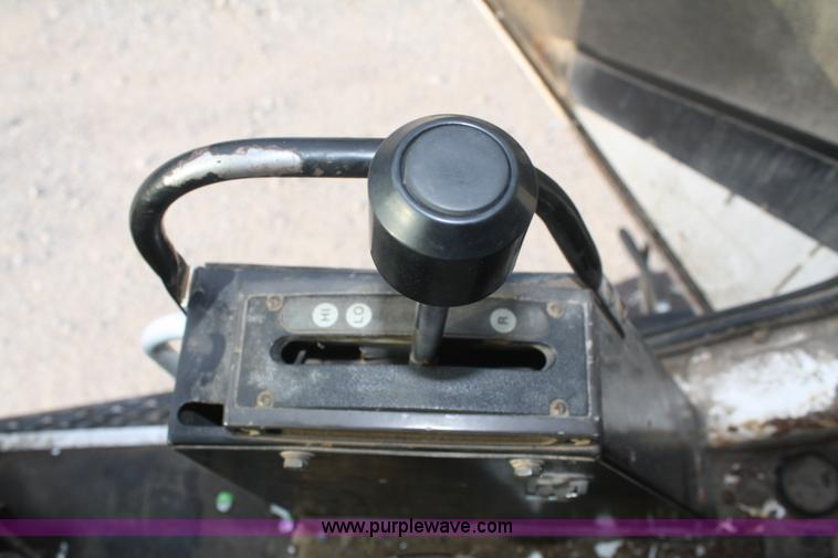 image for item B6885 1994 Johnston V3000SP street sweeper