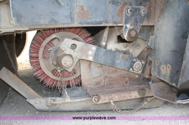 image for item B6885 1994 Johnston V3000SP street sweeper