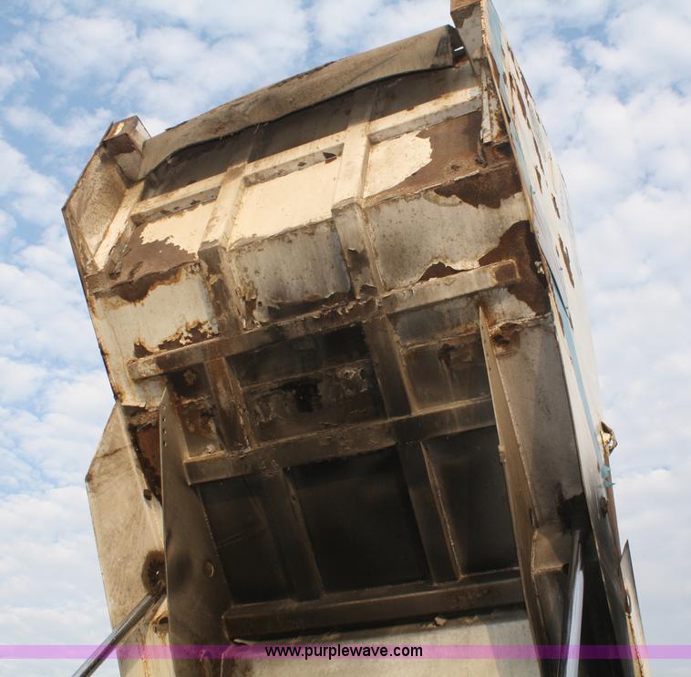 image for item B6885 1994 Johnston V3000SP street sweeper