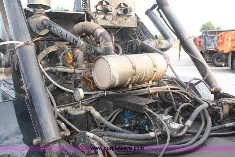 image for item B6885 1994 Johnston V3000SP street sweeper