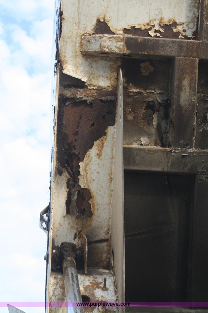 image for item B6885 1994 Johnston V3000SP street sweeper