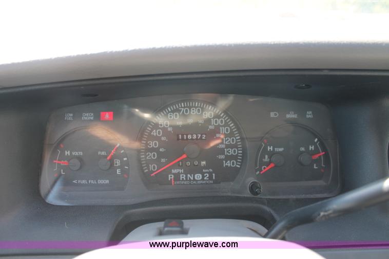 image for item C2805 2001 Ford Crown Victoria Police Interceptor