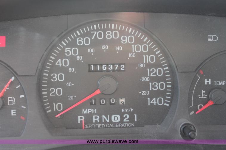 image for item C2805 2001 Ford Crown Victoria Police Interceptor