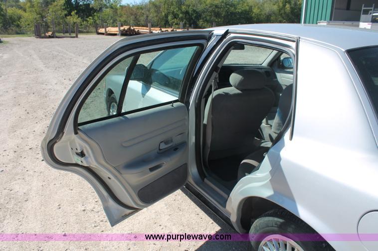 image for item C2805 2001 Ford Crown Victoria Police Interceptor