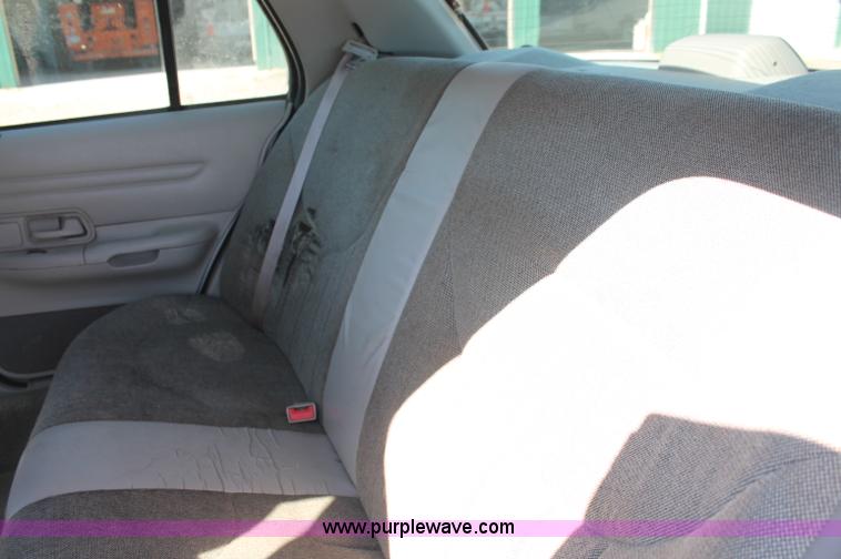 image for item C2805 2001 Ford Crown Victoria Police Interceptor