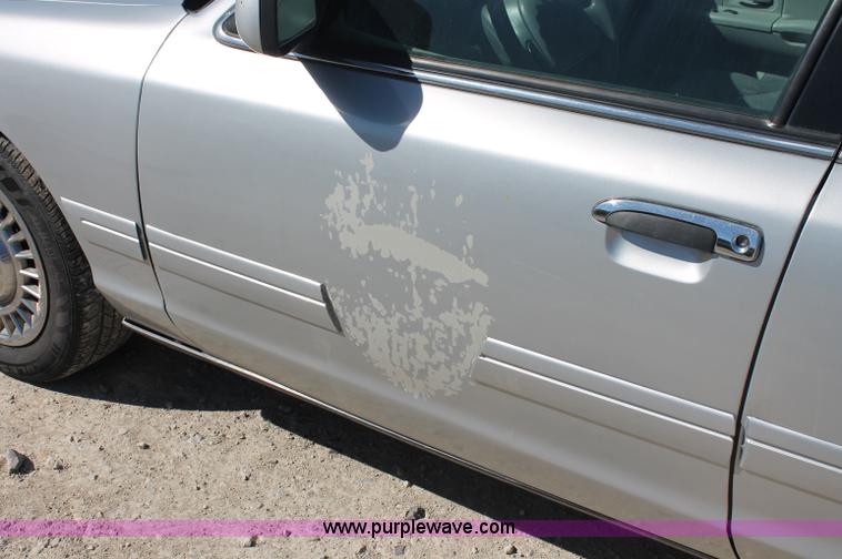 image for item C2805 2001 Ford Crown Victoria Police Interceptor