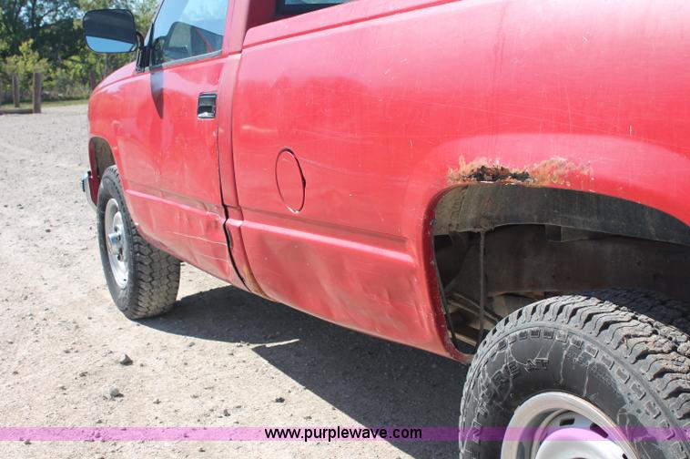 image for item C2806 1990 Chevrolet 2500 pickup truck