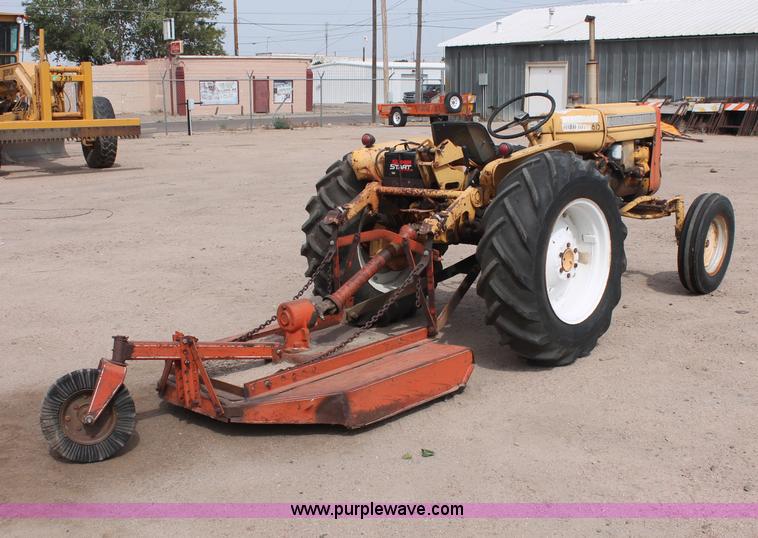 image for item C2821 1965 Allis Chalmers tractor