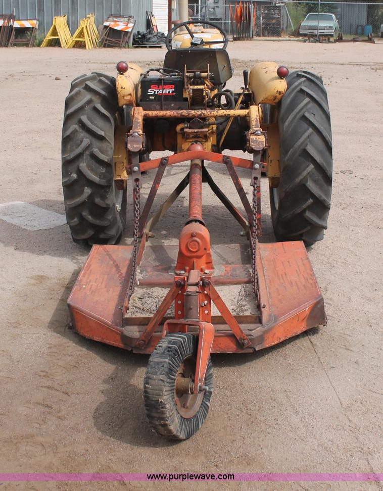 image for item C2821 1965 Allis Chalmers tractor