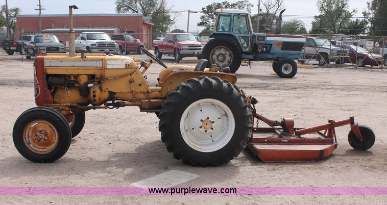 image for item C2821 1965 Allis Chalmers tractor
