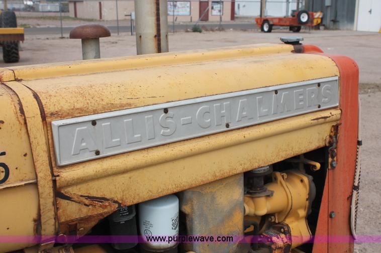image for item C2821 1965 Allis Chalmers tractor