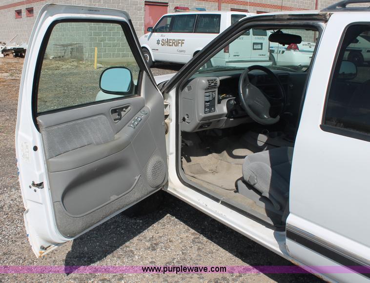 image for item C2852 1997 Chevrolet Blazer SUV