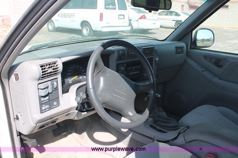 image for item C2852 1997 Chevrolet Blazer SUV