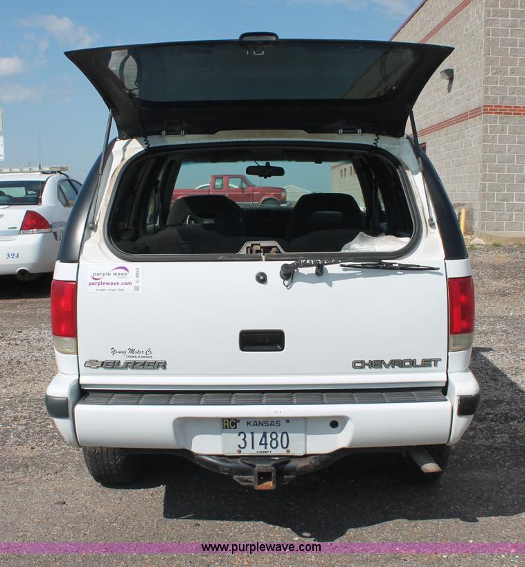 image for item C2852 1997 Chevrolet Blazer SUV