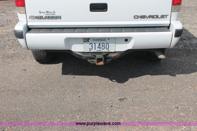 image for item C2852 1997 Chevrolet Blazer SUV