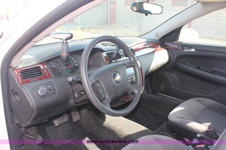 image for item C2853 2006 Chevrolet Impala Police