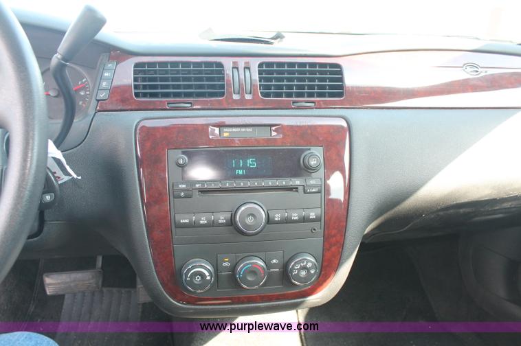 image for item C2853 2006 Chevrolet Impala Police