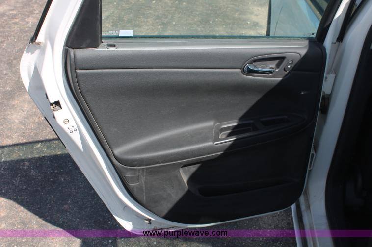 image for item C2853 2006 Chevrolet Impala Police